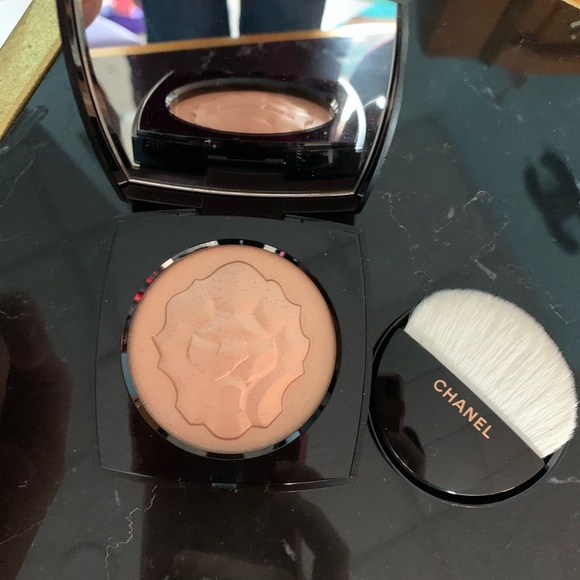 Other - Brand NEW Chanel Highlighter - Le Lion 🌟